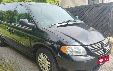 Dodge Caravan IV, 2004 год, 850 000 рублей, 4 фотография