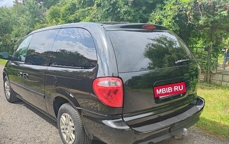Dodge Caravan IV, 2004 год, 850 000 рублей, 2 фотография
