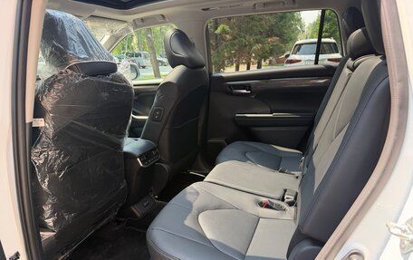 Toyota Highlander, 2026 год, 5 120 000 рублей, 13 фотография