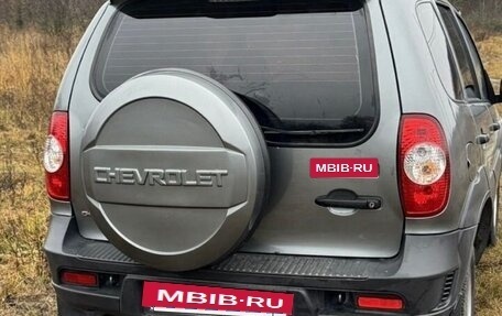 Chevrolet Niva I рестайлинг, 2012 год, 670 000 рублей, 4 фотография