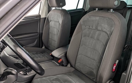 Volkswagen Tiguan II, 2017 год, 2 350 000 рублей, 20 фотография