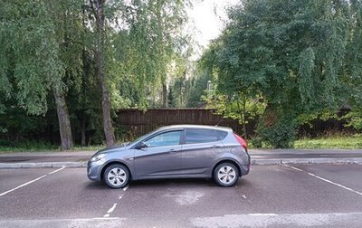 Hyundai Solaris II рестайлинг, 2012 год, 648 000 рублей, 1 фотография