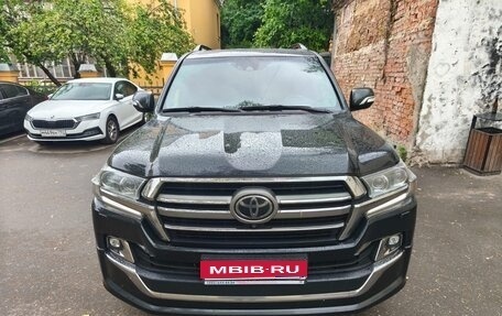 Toyota Land Cruiser 200, 2019 год, 6 639 000 рублей, 1 фотография