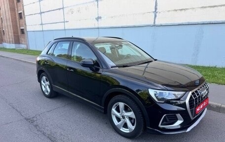 Audi Q3, 2022 год, 2 450 000 рублей, 1 фотография