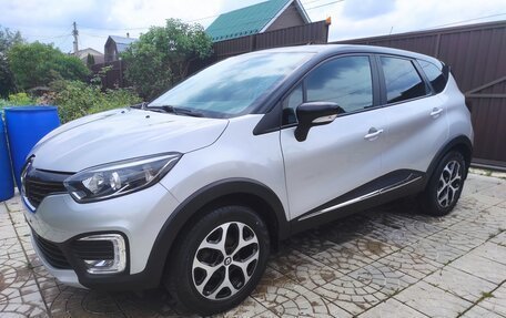 Renault Kaptur I рестайлинг, 2018 год, 1 390 000 рублей, 2 фотография
