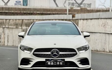 Mercedes-Benz A-Класс, 2022 год, 1 680 000 рублей, 2 фотография