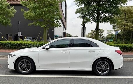 Mercedes-Benz A-Класс, 2022 год, 1 680 000 рублей, 4 фотография