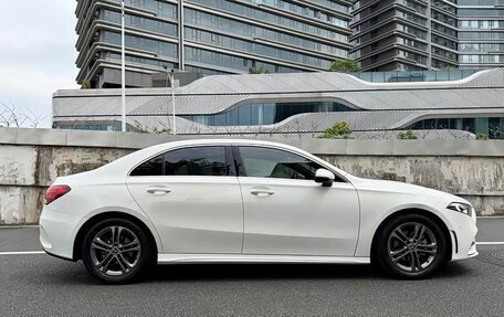 Mercedes-Benz A-Класс, 2022 год, 1 680 000 рублей, 8 фотография