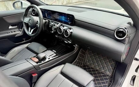 Mercedes-Benz A-Класс, 2022 год, 1 680 000 рублей, 17 фотография