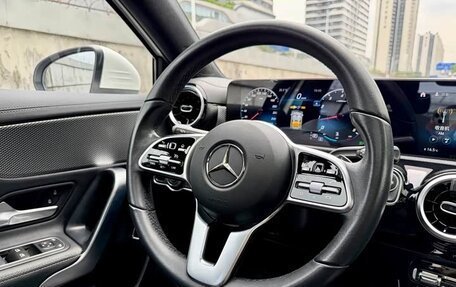 Mercedes-Benz A-Класс, 2022 год, 1 680 000 рублей, 19 фотография