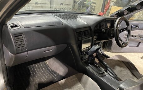 Nissan Skyline, 2000 год, 360 000 рублей, 5 фотография