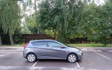 Hyundai Solaris II рестайлинг, 2012 год, 648 000 рублей, 3 фотография