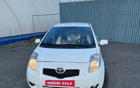 Toyota Yaris III рестайлинг, 2007 год, 470 000 рублей, 4 фотография