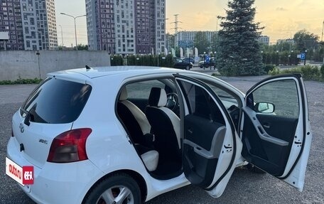 Toyota Yaris III рестайлинг, 2007 год, 470 000 рублей, 7 фотография
