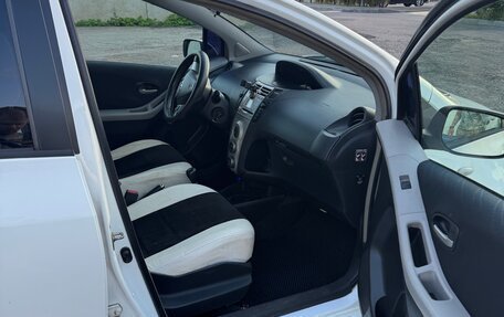Toyota Yaris III рестайлинг, 2007 год, 470 000 рублей, 10 фотография