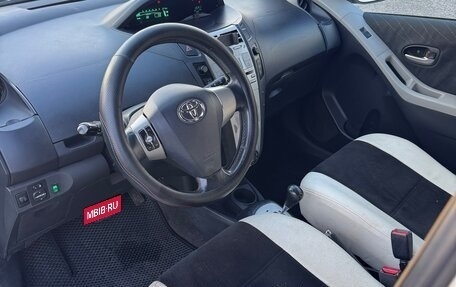 Toyota Yaris III рестайлинг, 2007 год, 470 000 рублей, 14 фотография