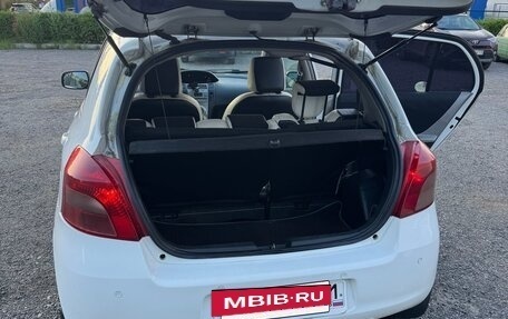 Toyota Yaris III рестайлинг, 2007 год, 470 000 рублей, 16 фотография