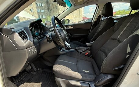 Mazda 3, 2017 год, 1 400 000 рублей, 10 фотография