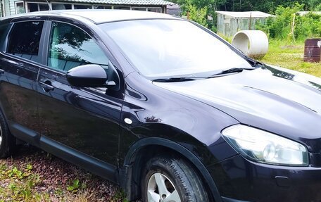 Nissan Qashqai, 2010 год, 840 000 рублей, 2 фотография