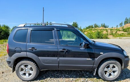 Chevrolet Niva I рестайлинг, 2016 год, 630 000 рублей, 6 фотография