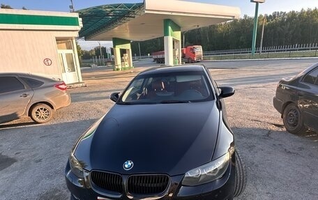 BMW 3 серия, 2010 год, 1 000 000 рублей, 2 фотография