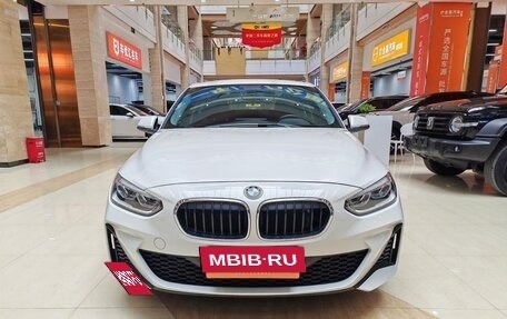 BMW 1 серия, 2021 год, 1 630 000 рублей, 2 фотография