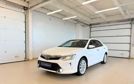 Toyota Camry, 2016 год, 2 449 900 рублей, 2 фотография
