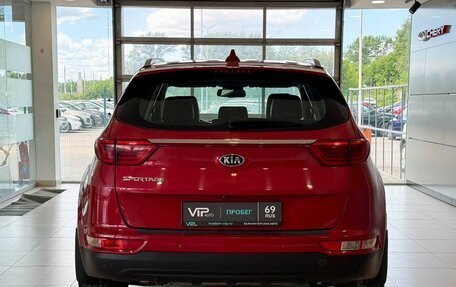 KIA Sportage IV рестайлинг, 2018 год, 1 897 000 рублей, 5 фотография