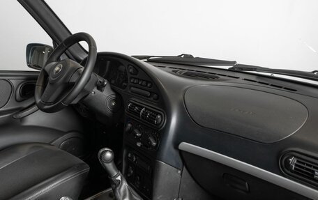 Chevrolet Niva I рестайлинг, 2015 год, 586 400 рублей, 7 фотография