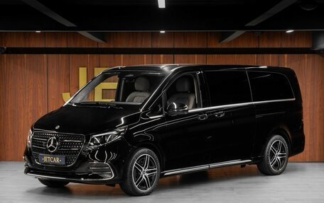 Mercedes-Benz V-Класс, 2026 год, 37 200 000 рублей, 2 фотография