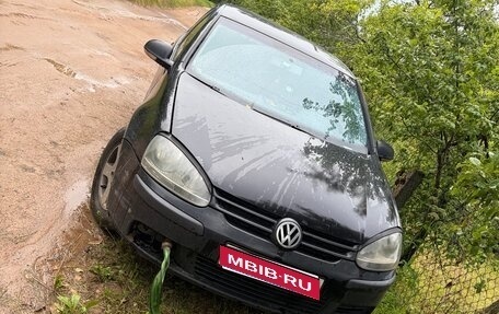 Volkswagen Golf V, 2004 год, 200 000 рублей, 1 фотография