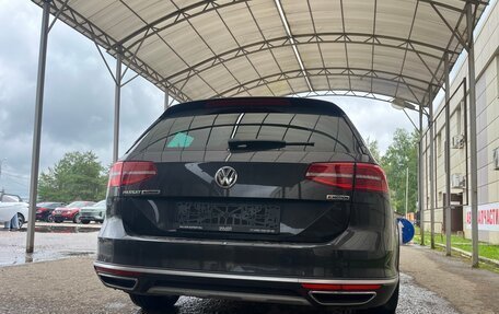 Volkswagen Passat B8 рестайлинг, 2018 год, 2 850 000 рублей, 6 фотография