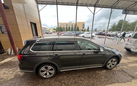 Volkswagen Passat B8 рестайлинг, 2018 год, 2 850 000 рублей, 5 фотография