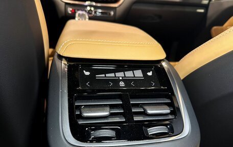 Volvo XC60 II, 2025 год, 5 900 000 рублей, 26 фотография