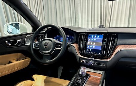 Volvo XC60 II, 2025 год, 5 900 000 рублей, 25 фотография