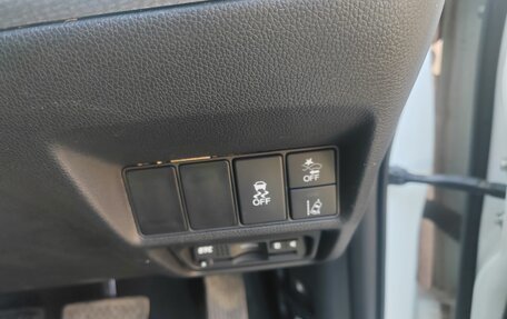 Honda Stepwgn IV, 2016 год, 1 650 000 рублей, 18 фотография