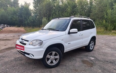 Chevrolet Niva I рестайлинг, 2018 год, 749 000 рублей, 1 фотография