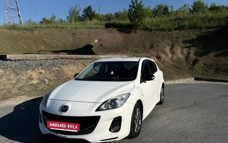 Mazda Axela, 2013 год, 1 100 000 рублей, 2 фотография