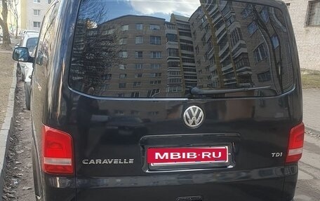 Volkswagen Caravelle T5, 2014 год, 2 500 000 рублей, 2 фотография