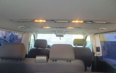 Volkswagen Caravelle T5, 2014 год, 2 500 000 рублей, 8 фотография