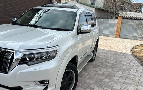 Toyota Land Cruiser Prado 150 рестайлинг 2, 2022 год, 6 100 000 рублей, 7 фотография