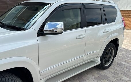 Toyota Land Cruiser Prado 150 рестайлинг 2, 2022 год, 6 100 000 рублей, 9 фотография