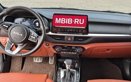 KIA K3, 2023 год, 1 790 000 рублей, 9 фотография