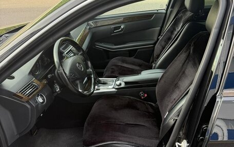 Mercedes-Benz E-Класс, 2010 год, 1 300 000 рублей, 4 фотография