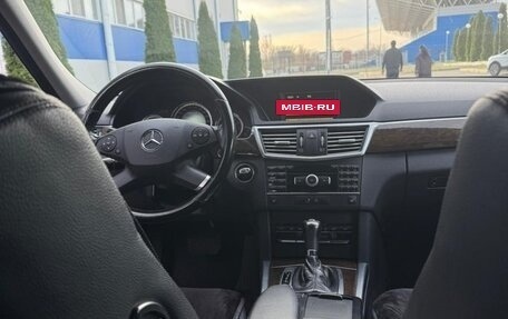 Mercedes-Benz E-Класс, 2010 год, 1 300 000 рублей, 7 фотография