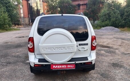 Chevrolet Niva I рестайлинг, 2018 год, 749 000 рублей, 4 фотография