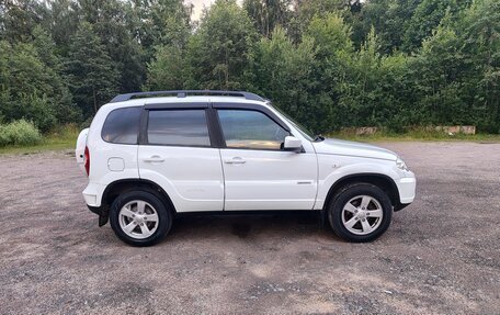 Chevrolet Niva I рестайлинг, 2018 год, 749 000 рублей, 7 фотография