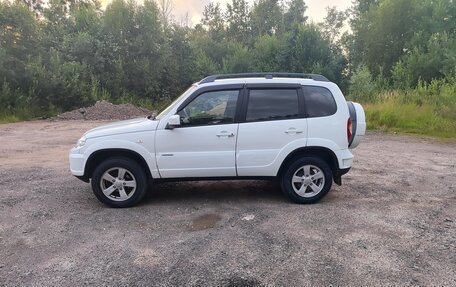 Chevrolet Niva I рестайлинг, 2018 год, 749 000 рублей, 8 фотография