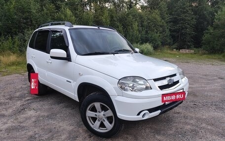 Chevrolet Niva I рестайлинг, 2018 год, 749 000 рублей, 10 фотография