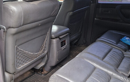 Toyota Land Cruiser 100 рестайлинг 2, 2002 год, 1 000 000 рублей, 14 фотография